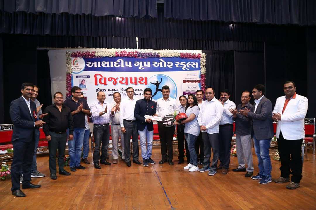 aashadeep1.jpg