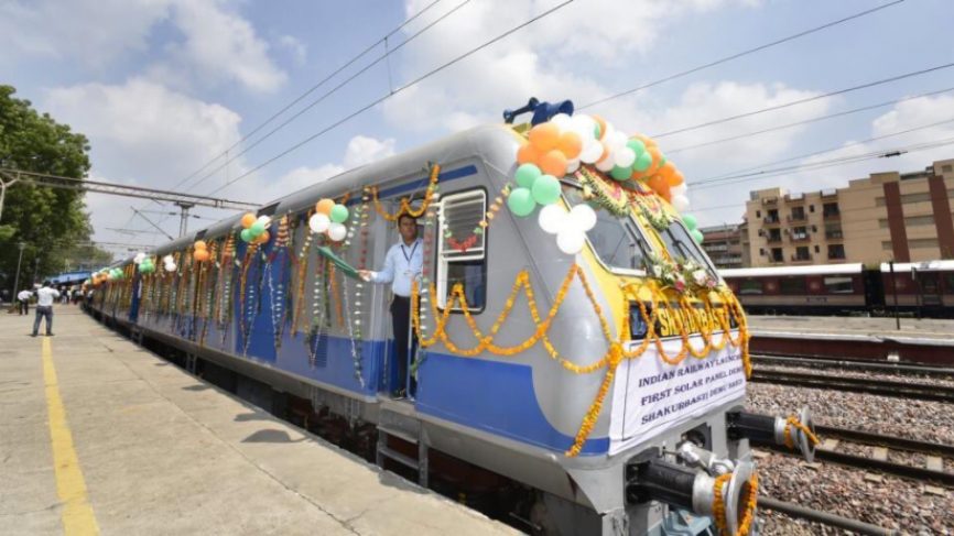 Indian-Railways-Solar-Train-866x487.jpg