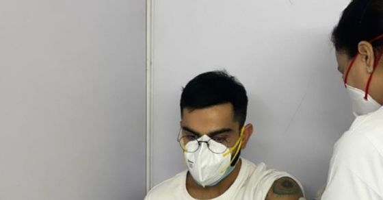 Virat_Kohli_vaccine.jpg